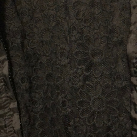 Reversable black jacket - Picture 3 of 3